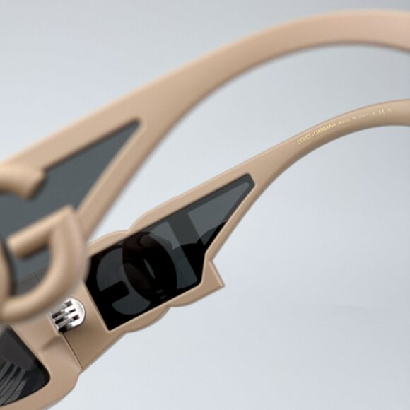 D&G DG6197 329287 BRAND NEW Sunglasses Rubberized Beige Grey Rectangle Unisex - Picture 10 of 12